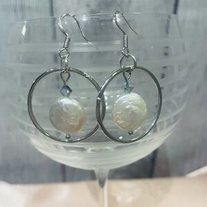 Coin Pearl Earrings-Artisan